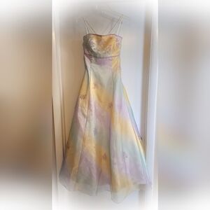 Spring formal dress by Lenovia